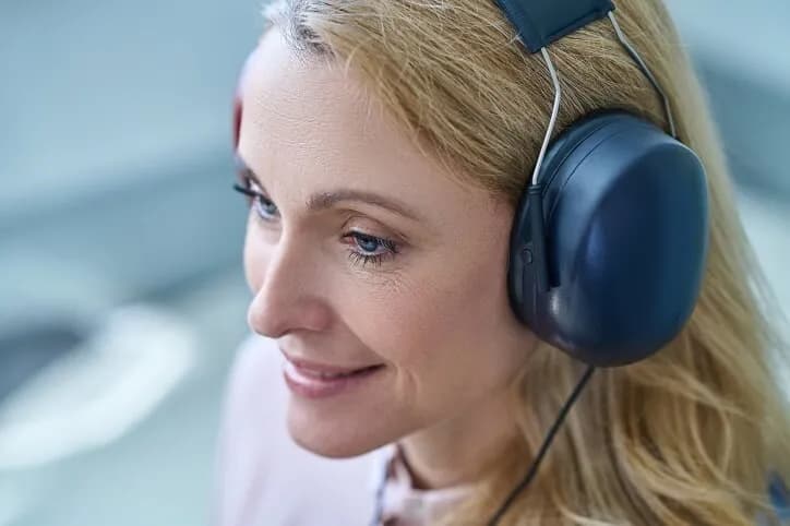 Ile trwa badanie słuchu? Sprawdź, co musisz wiedzieć przed wizytą