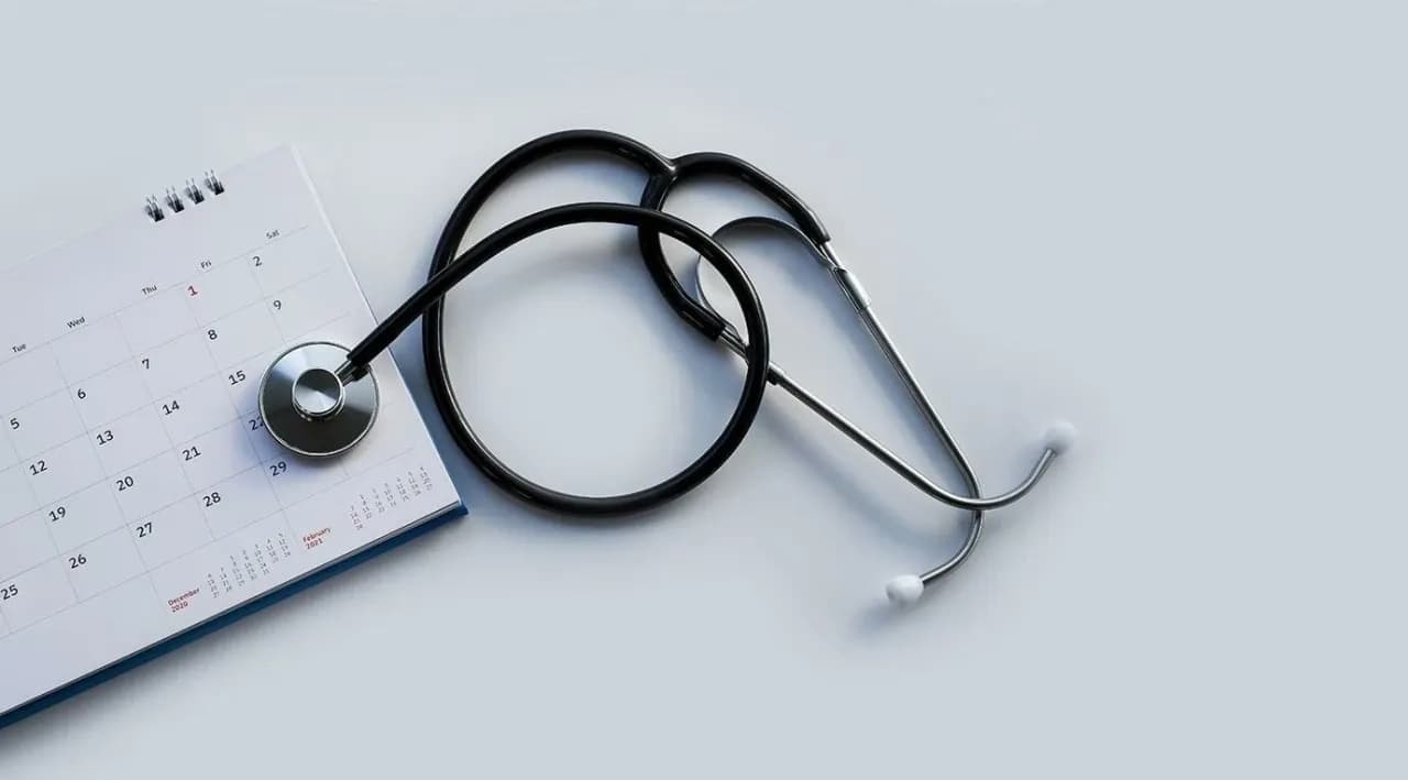 Jakie badania kontrolne są niezbędne dla zdrowia i ich częstotliwość