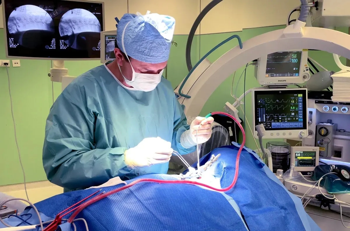 Co robi lekarz? Poznaj kluczowe obowiązki i zadania w medycynie